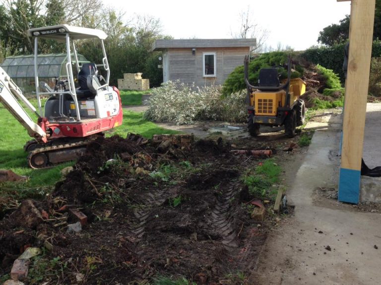 17554112_1264010200315304_8722873348703579490_n Perfect Pave Ltd