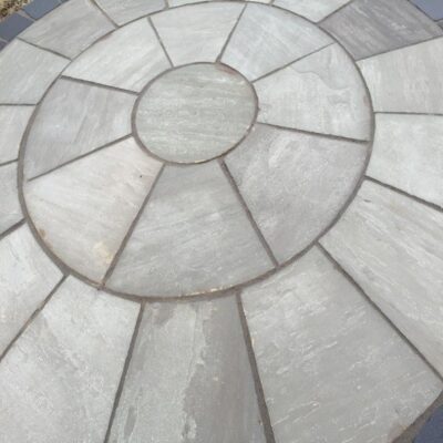 SILVER GREY SANDSTONE 2.4M CIRCLE WITH SOK